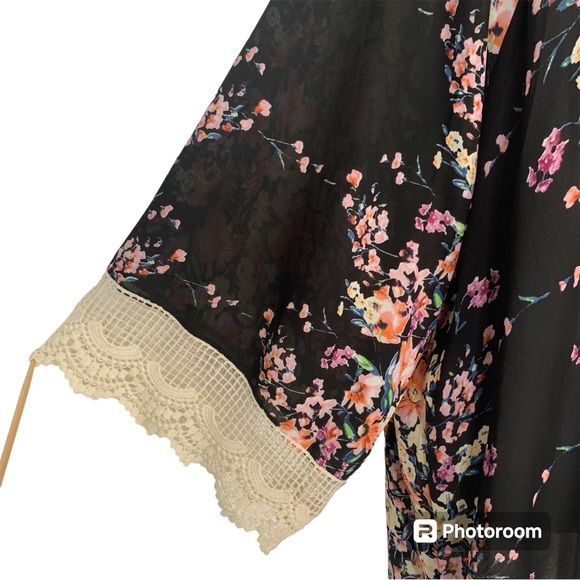 Umgee Kimono Oversize S/M Black Floral Multicolor Lace Trim Relaxed Open Front - Picture 4 of 9